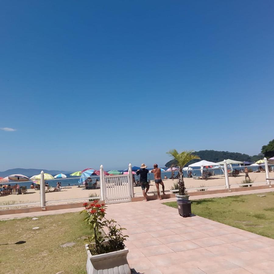 Апартаменты Pe Na Areia Ангра-дус-Рейс Экстерьер фото